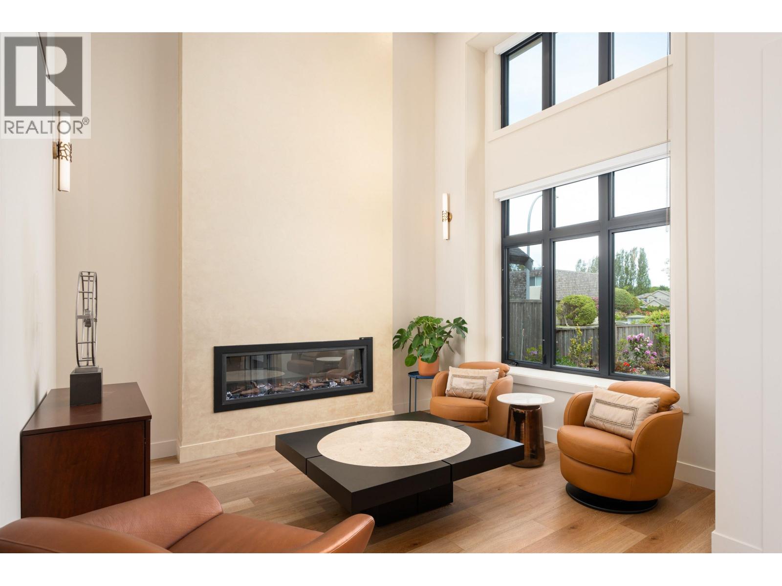 Listing Picture 5 of 31 : 9551 RYAN CRESCENT, Richmond / 烈治文 - 魯藝地產 Yvonne Lu Group - MLS Medallion Club Member