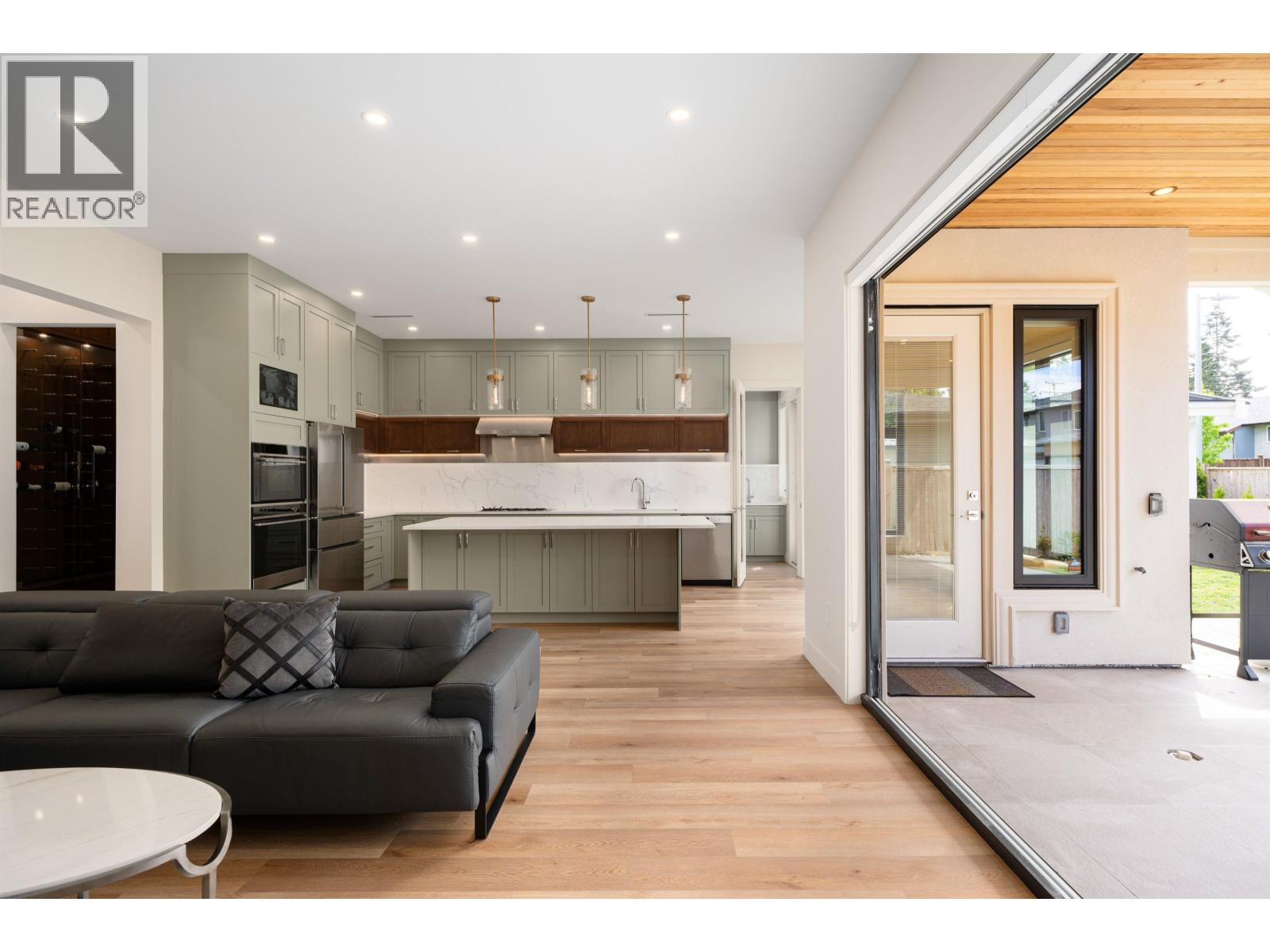 Listing Picture 8 of 31 : 9551 RYAN CRESCENT, Richmond / 烈治文 - 魯藝地產 Yvonne Lu Group - MLS Medallion Club Member