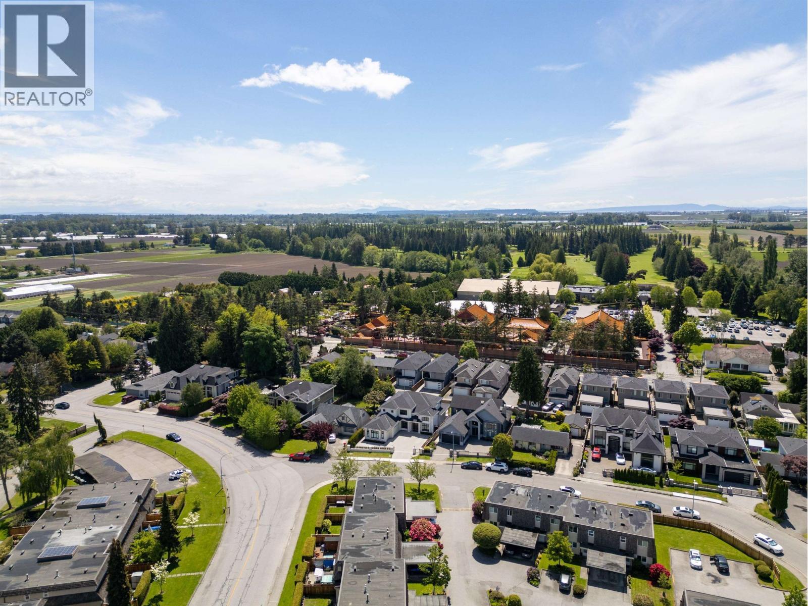 Listing Picture 27 of 31 : 9551 RYAN CRESCENT, Richmond / 烈治文 - 魯藝地產 Yvonne Lu Group - MLS Medallion Club Member