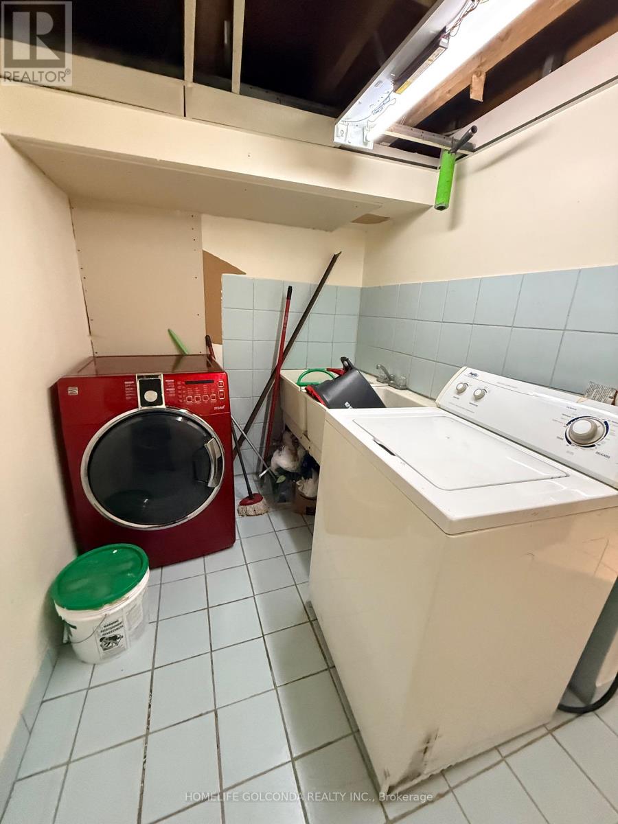 46 Elm Grove Avenue S, Richmond Hill, Ontario  L4E 2V3 - Photo 20 - N12862908