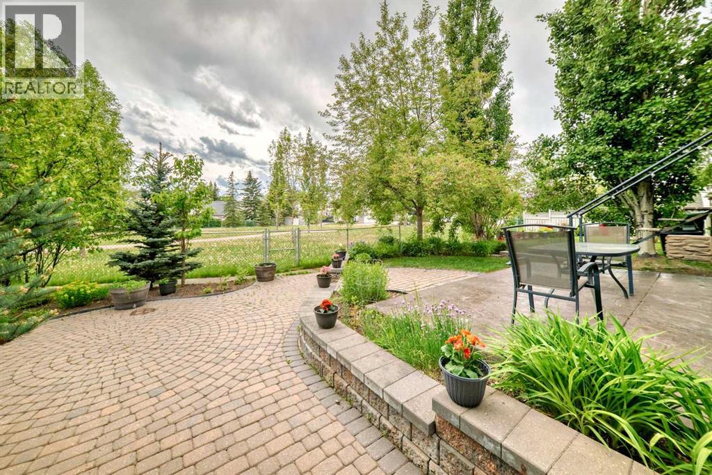 146 Scenic View Close, Calgary, Alberta  T3L 1Z4 - Photo 45 - A2299027