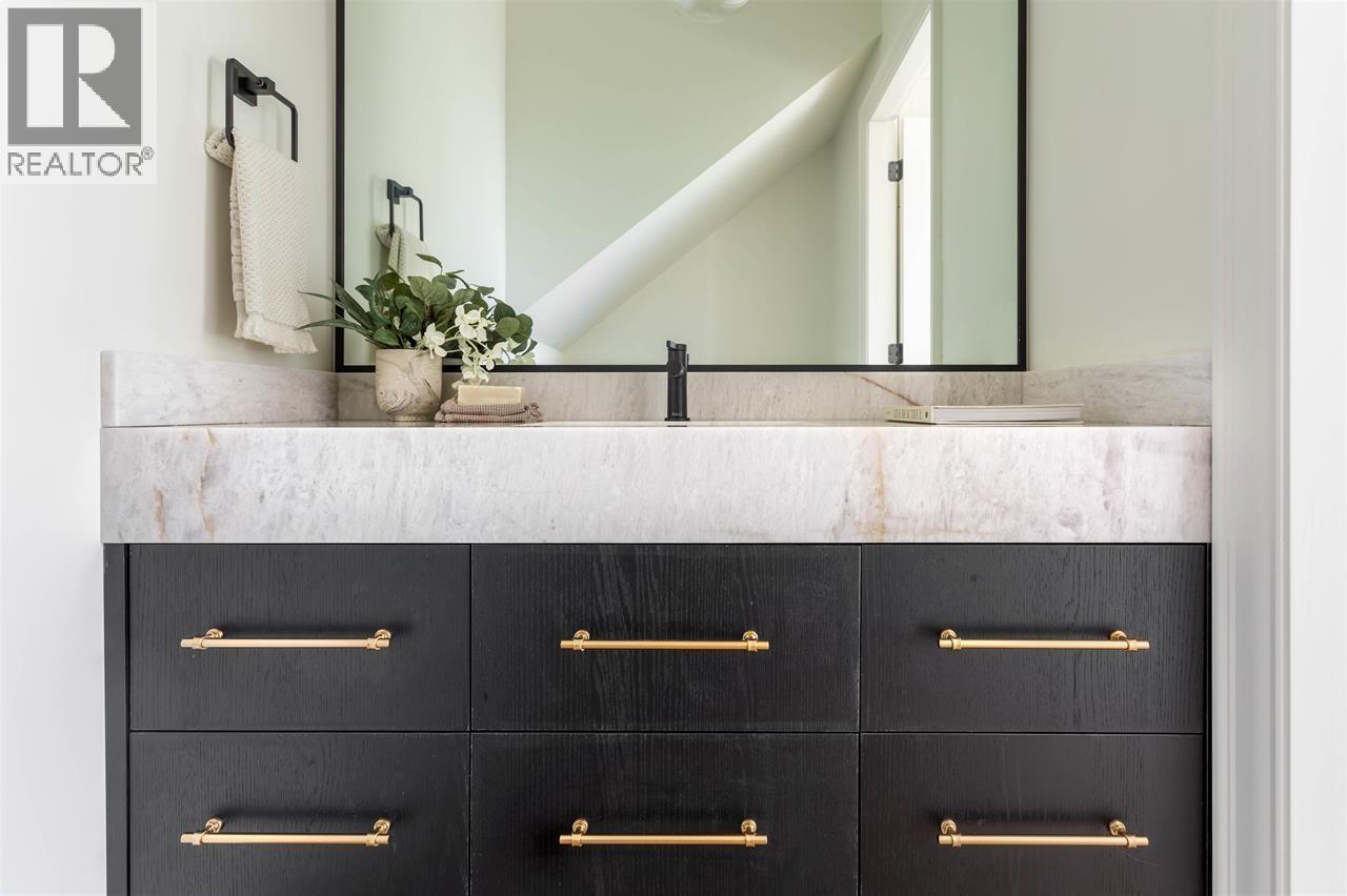 986 Renfrew Street, Vancouver, British Columbia  V5K 4B8 - Photo 11 - R3103225