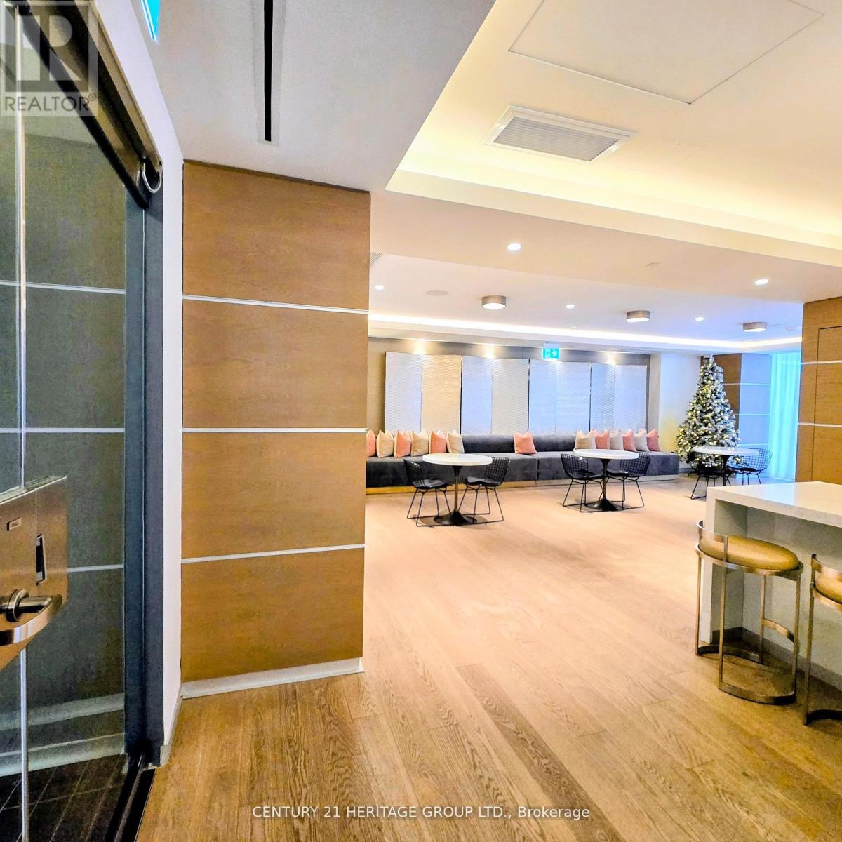 2313 - 188 Cumberland Street, Toronto, Ontario  M5R 0B6 - Photo 9 - C12958404