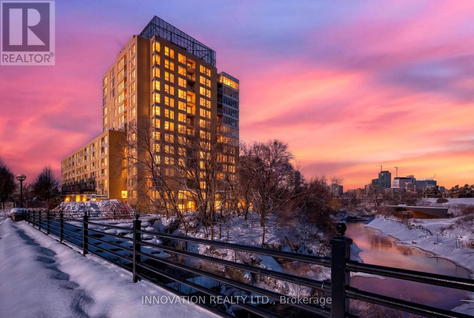 301 - 250 Lett Street, Ottawa, Ontario  K1R 0A8 - Photo 2 - X12760902