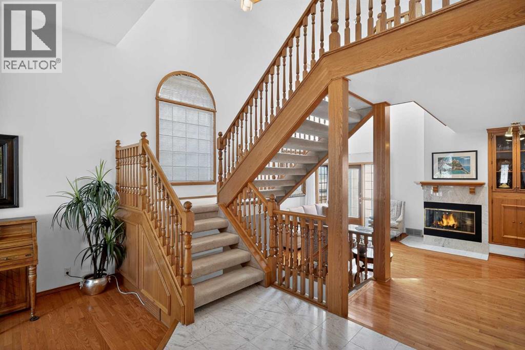 115 Strathaven Circle SW, Calgary, Alberta  T3H 2K8 - Photo 6 - A2296918