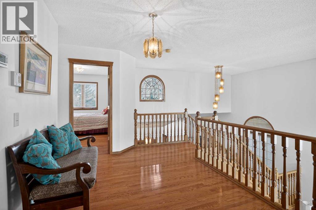 115 Strathaven Circle SW, Calgary, Alberta  T3H 2K8 - Photo 19 - A2296918