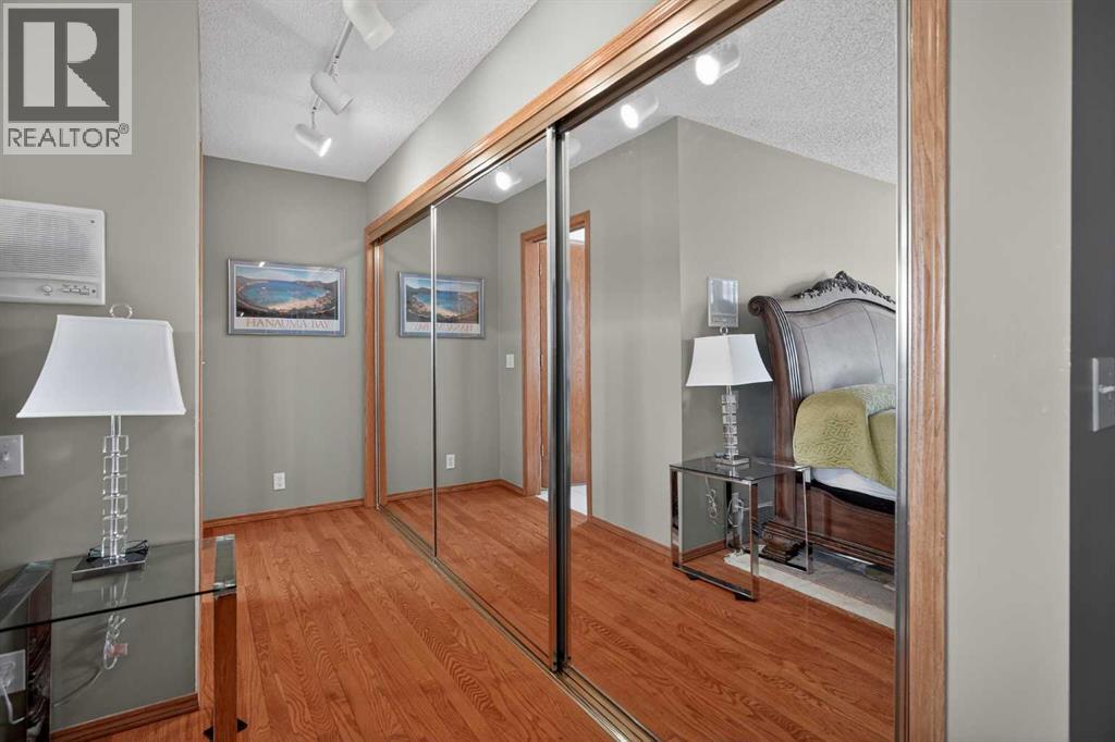 115 Strathaven Circle SW, Calgary, Alberta  T3H 2K8 - Photo 23 - A2296918