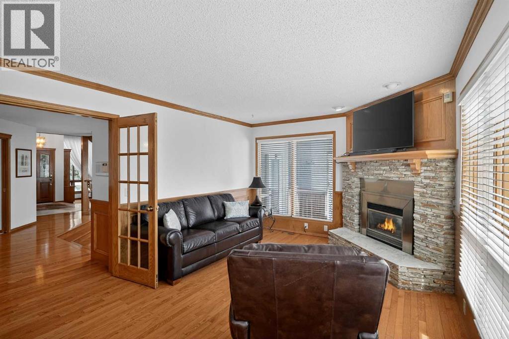 115 Strathaven Circle SW, Calgary, Alberta  T3H 2K8 - Photo 11 - A2296918