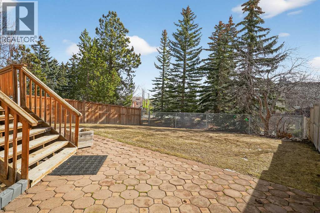 115 Strathaven Circle SW, Calgary, Alberta  T3H 2K8 - Photo 38 - A2296918