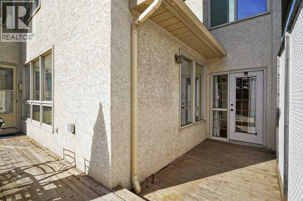 115 Strathaven Circle SW, Calgary, Alberta  T3H 2K8 - Photo 37 - A2296918