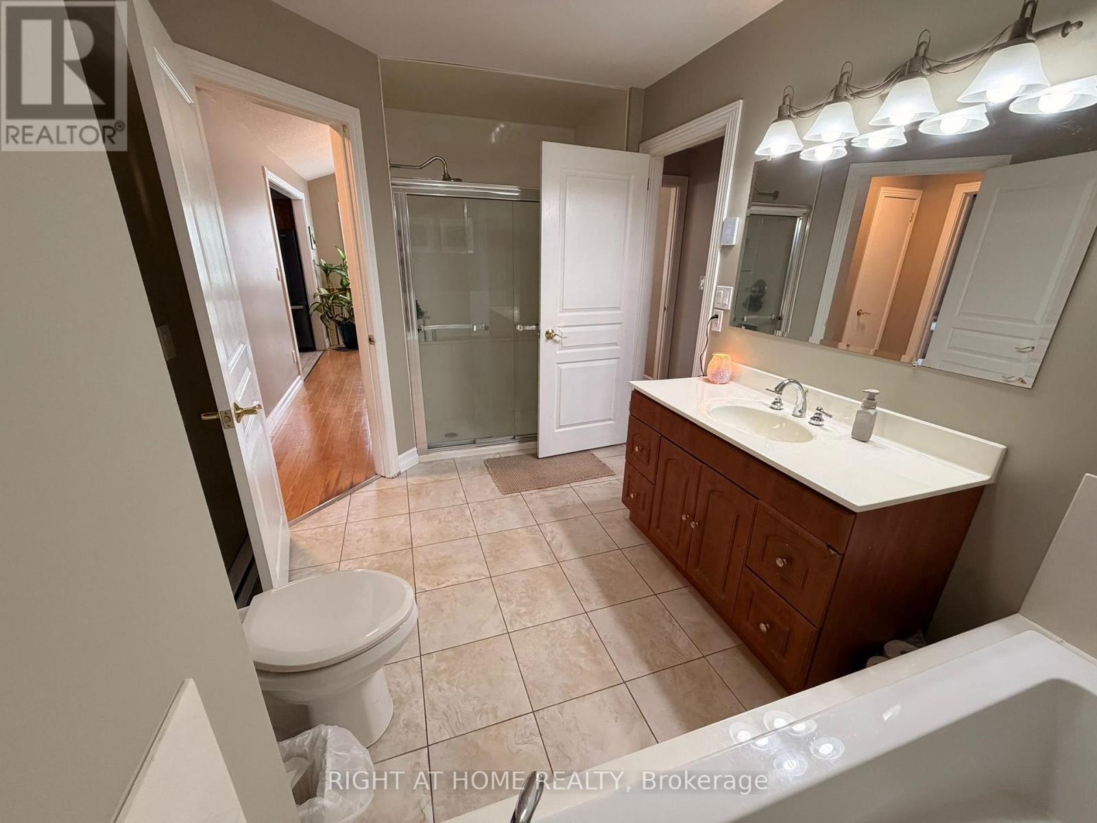 786 8th Street E, Owen Sound, Ontario  N4K 1L9 - Photo 15 - X12958210