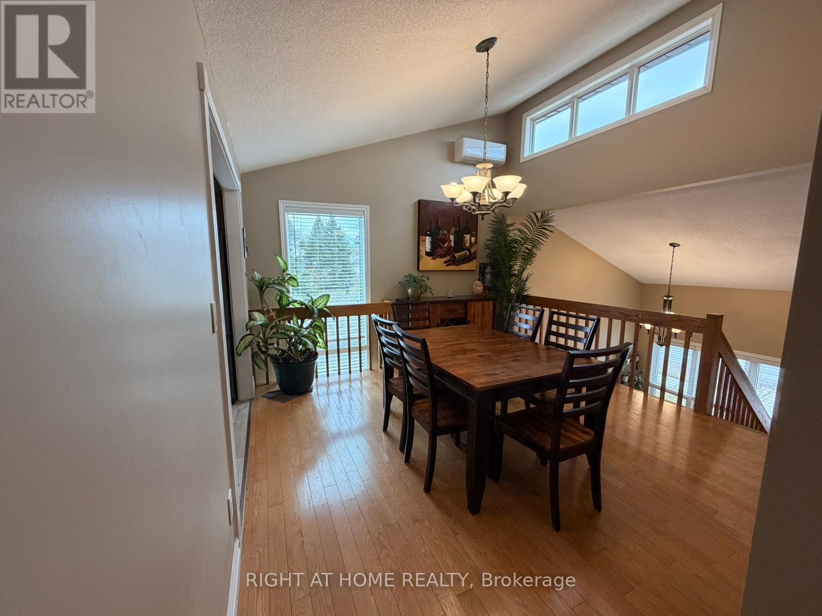 786 8th Street E, Owen Sound, Ontario  N4K 1L9 - Photo 7 - X12958210