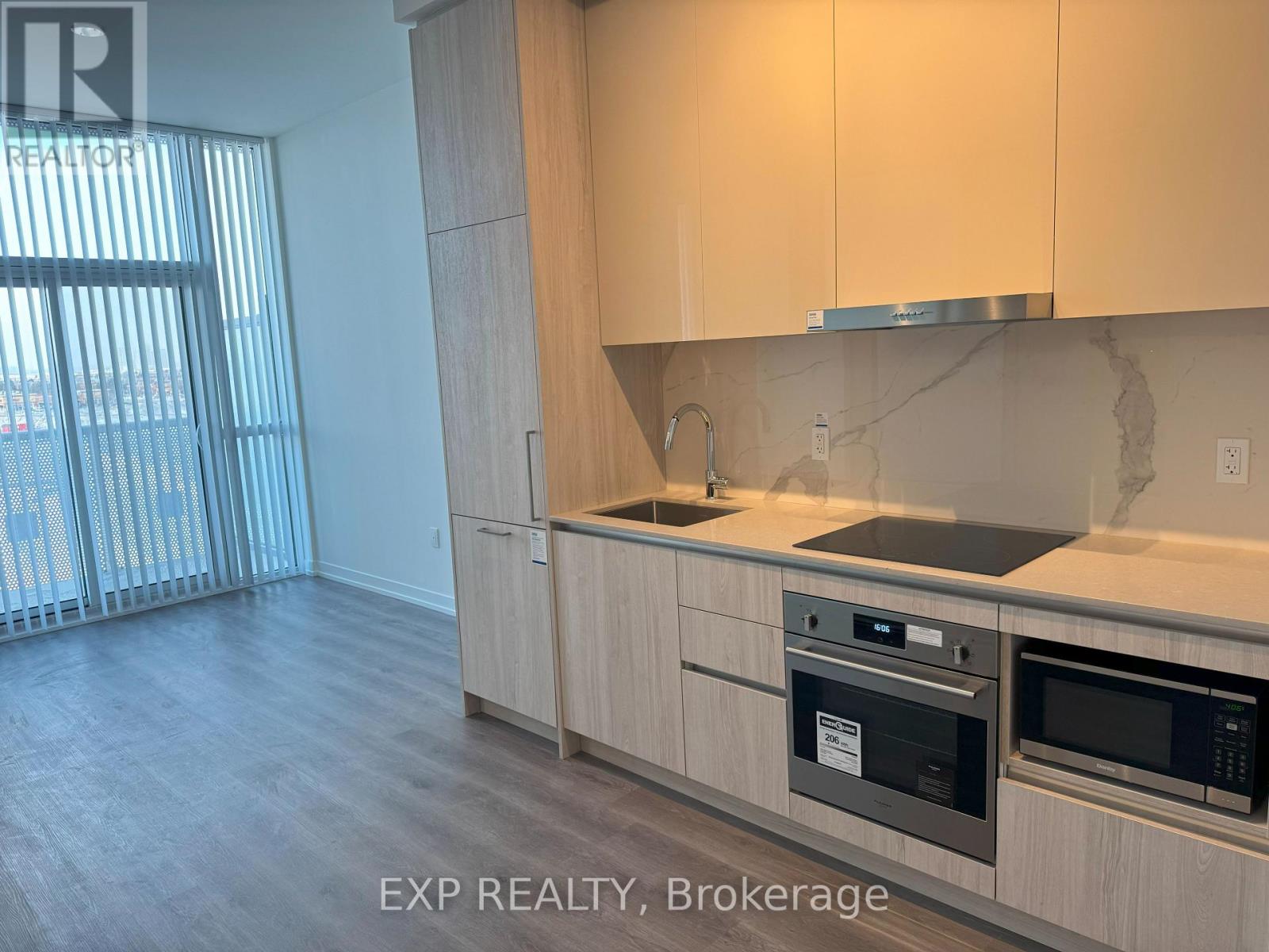 615 - 225 Commerce Street, Vaughan, Ontario  L4K 0R1 - Photo 6 - N12958400