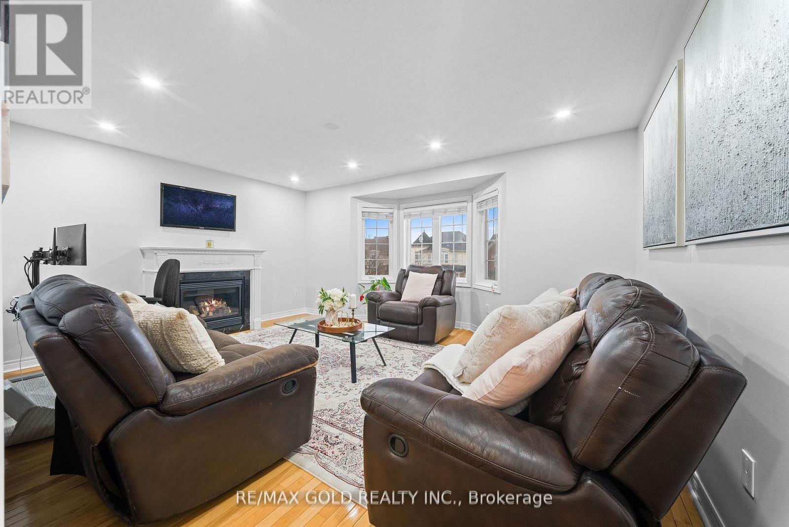 36 Ocean Ridge Drive E, Brampton, Ontario  L6R 3K5 - Photo 17 - W12958412