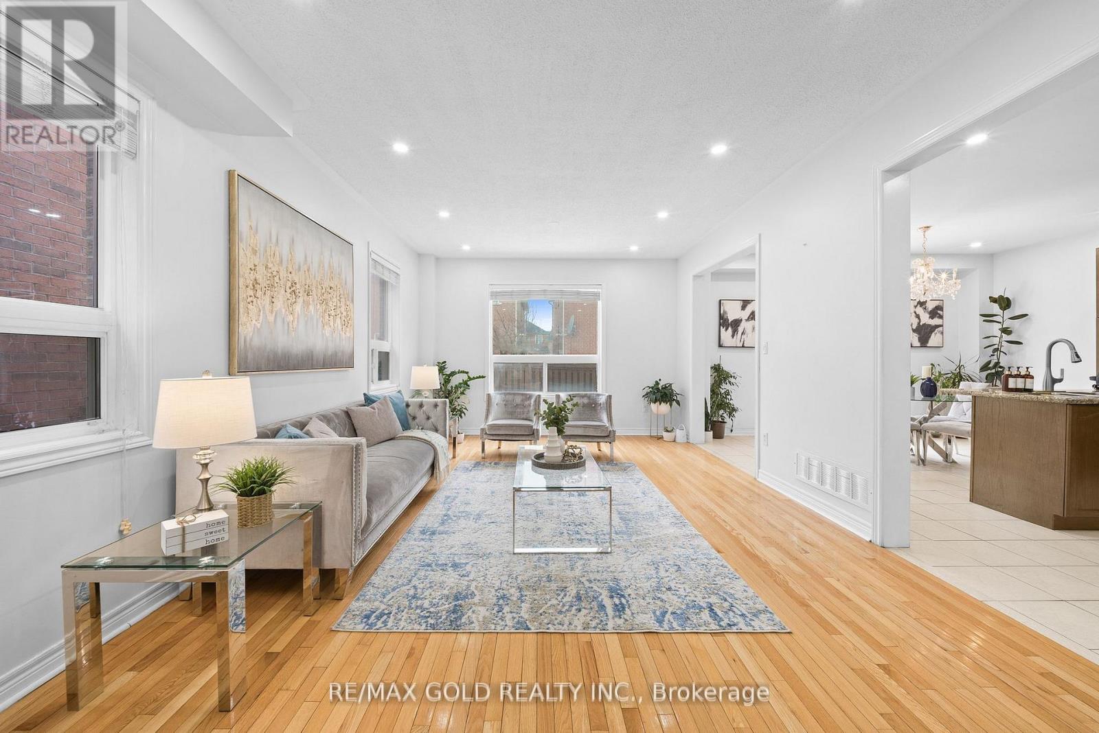 36 Ocean Ridge Drive E, Brampton, Ontario  L6R 3K5 - Photo 6 - W12958412