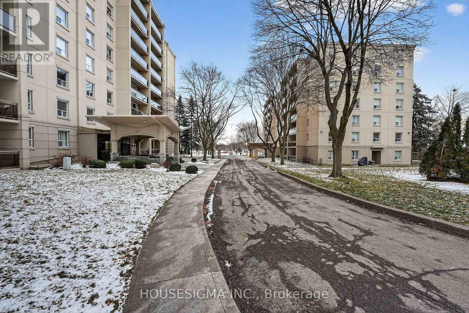605 - 6390 Huggins Street, Niagara Falls, Ontario  L2J 1H1 - Photo 6 - X12958414