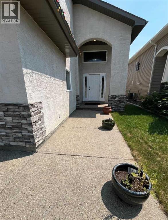 226 Gateway Manor  S, Lethbridge, Alberta  T1K 5S1 - Photo 2 - A2283264