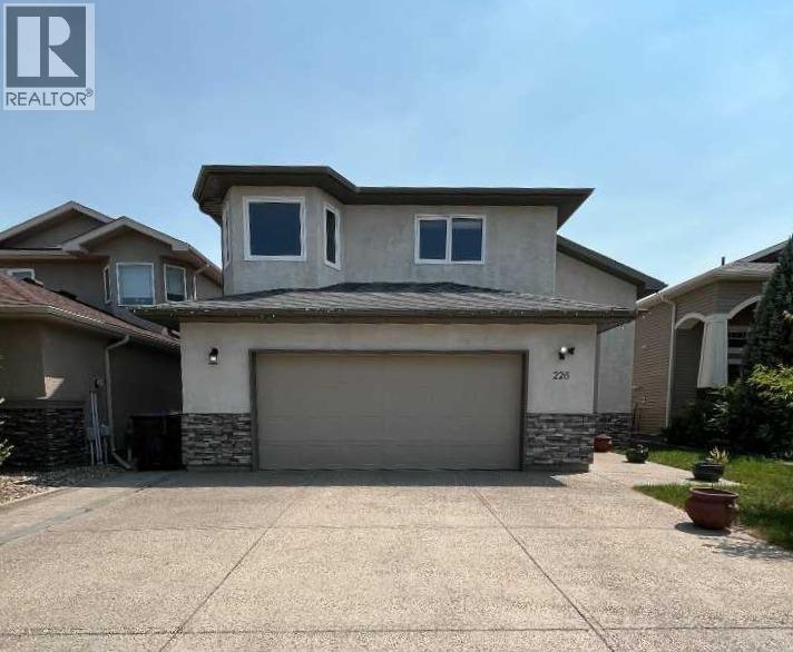 226 Gateway Manor  S, Lethbridge, Alberta