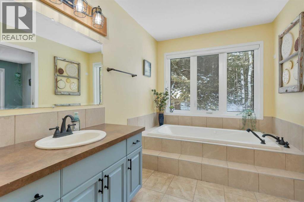 5130 Township Road 320, Rural Mountain View County, Alberta  T0M 1X0 - Photo 22 - A2289422