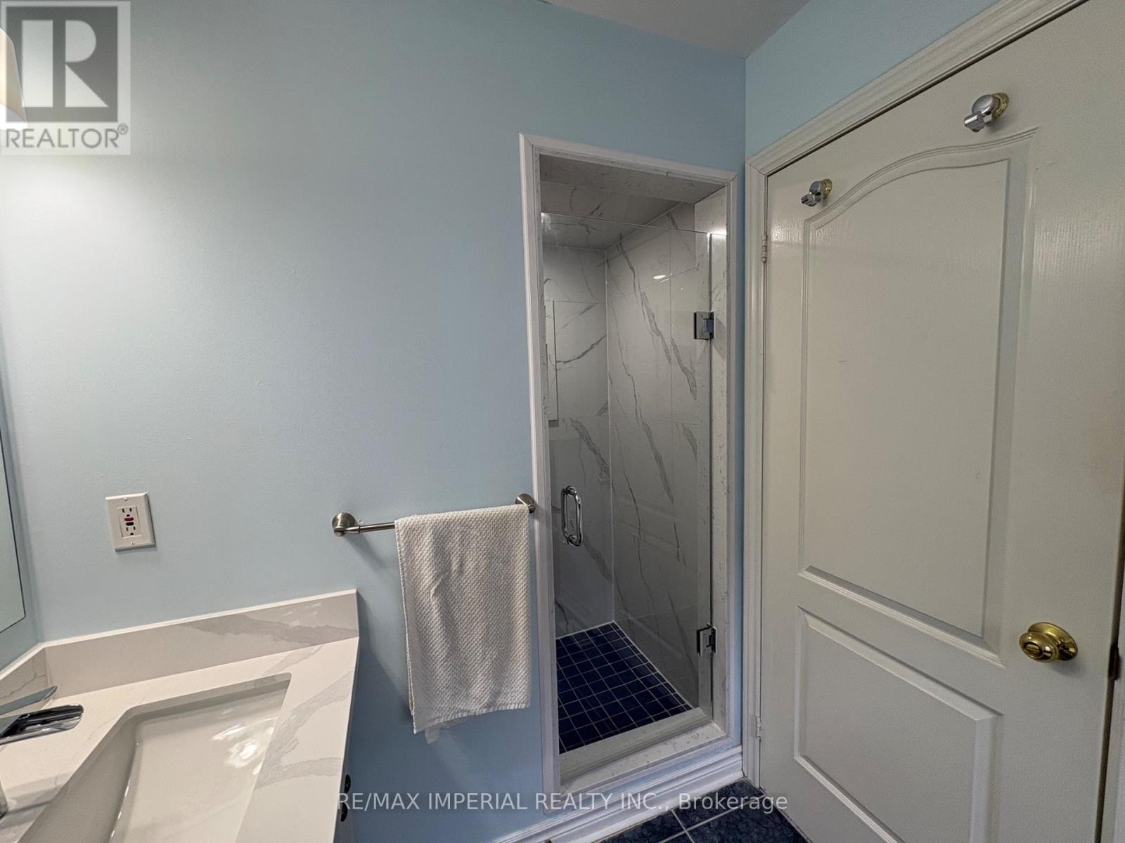 103 Ferdinand Avenue, Vaughan, Ontario  L6A 3H6 - Photo 49 - N12920254