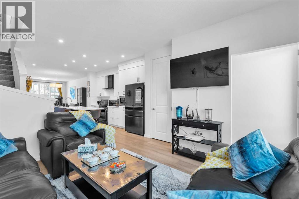 52 Edith Gate NW, Calgary, Alberta  T3A 1Z2 - Photo 18 - A2295677