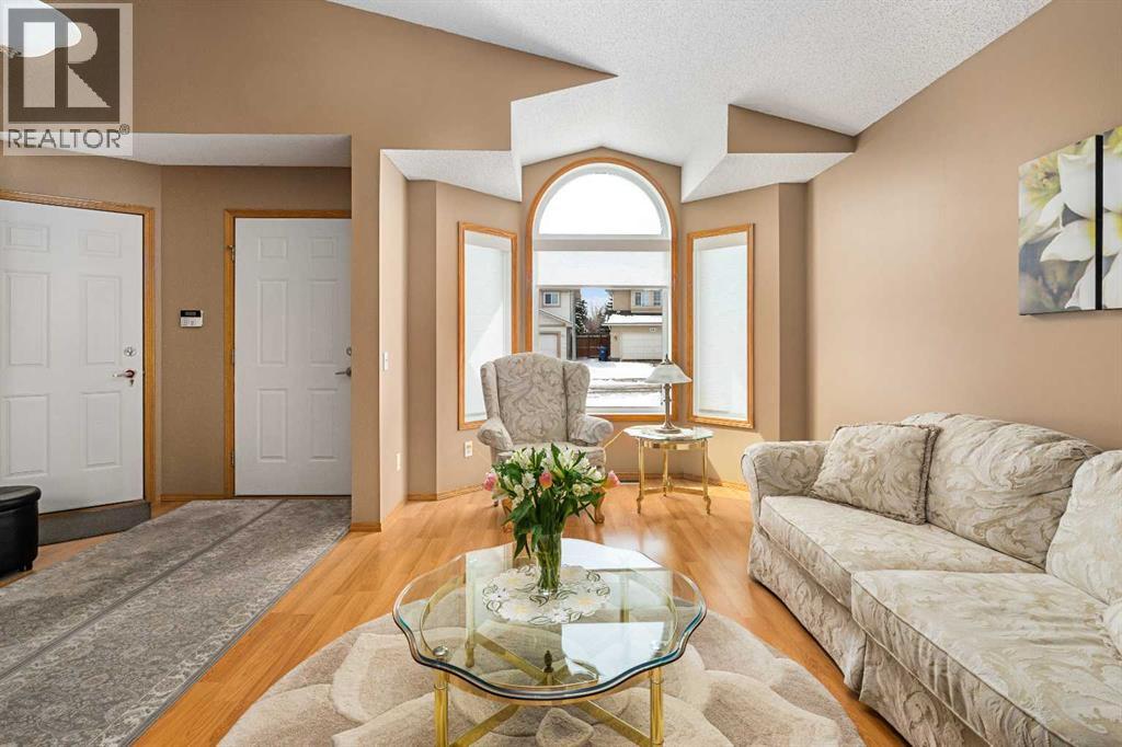 184 Sunmeadows Crescent SE, Calgary, Alberta  T2X 3H1 - Photo 8 - A2298313