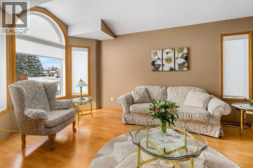 184 Sunmeadows Crescent SE, Calgary, Alberta  T2X 3H1 - Photo 6 - A2298313