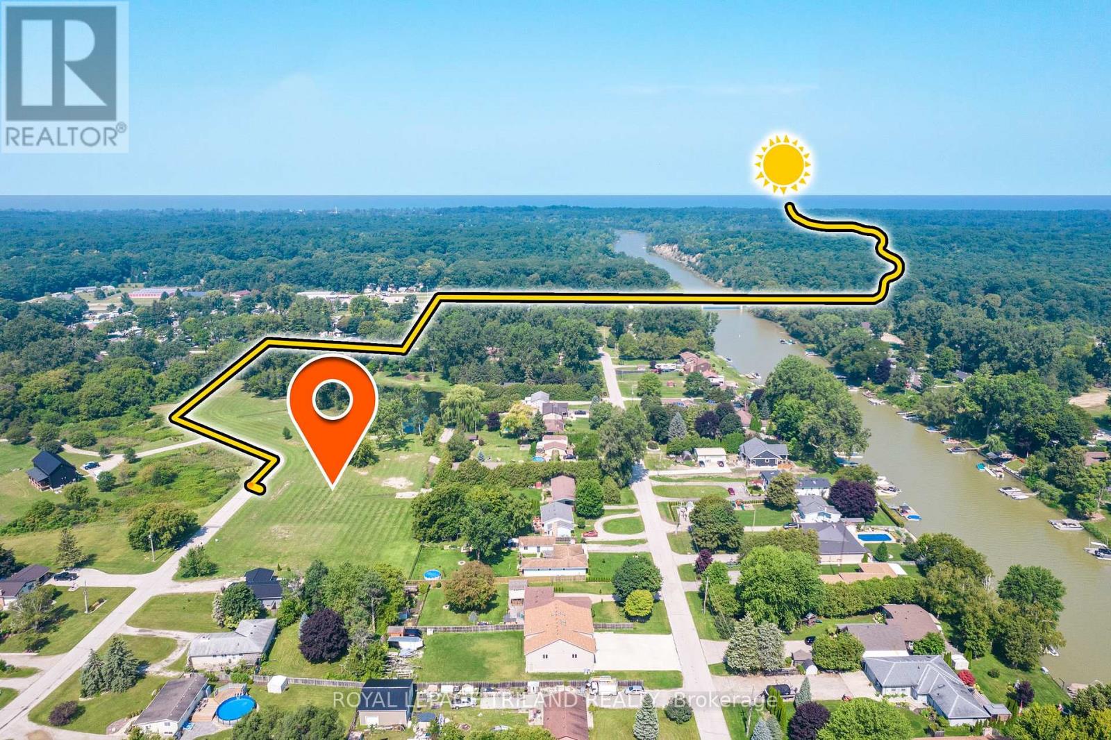 9936 Eric Street, Lambton Shores, Ontario  N0M 2N0 - Photo 2 - X12958434