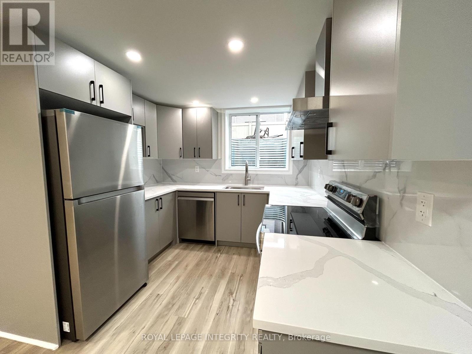 Unit B - 650 Perseus Avenue, Ottawa, Ontario  K2J 6T1 - Photo 10 - X12958424