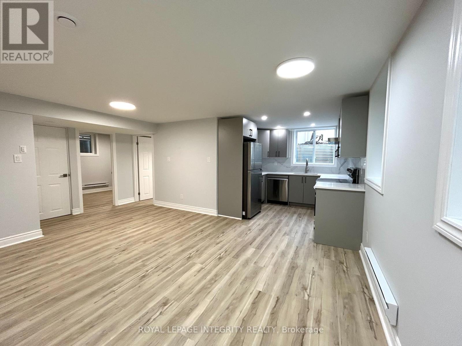 Unit B - 650 Perseus Avenue, Ottawa, Ontario  K2J 6T1 - Photo 8 - X12958424