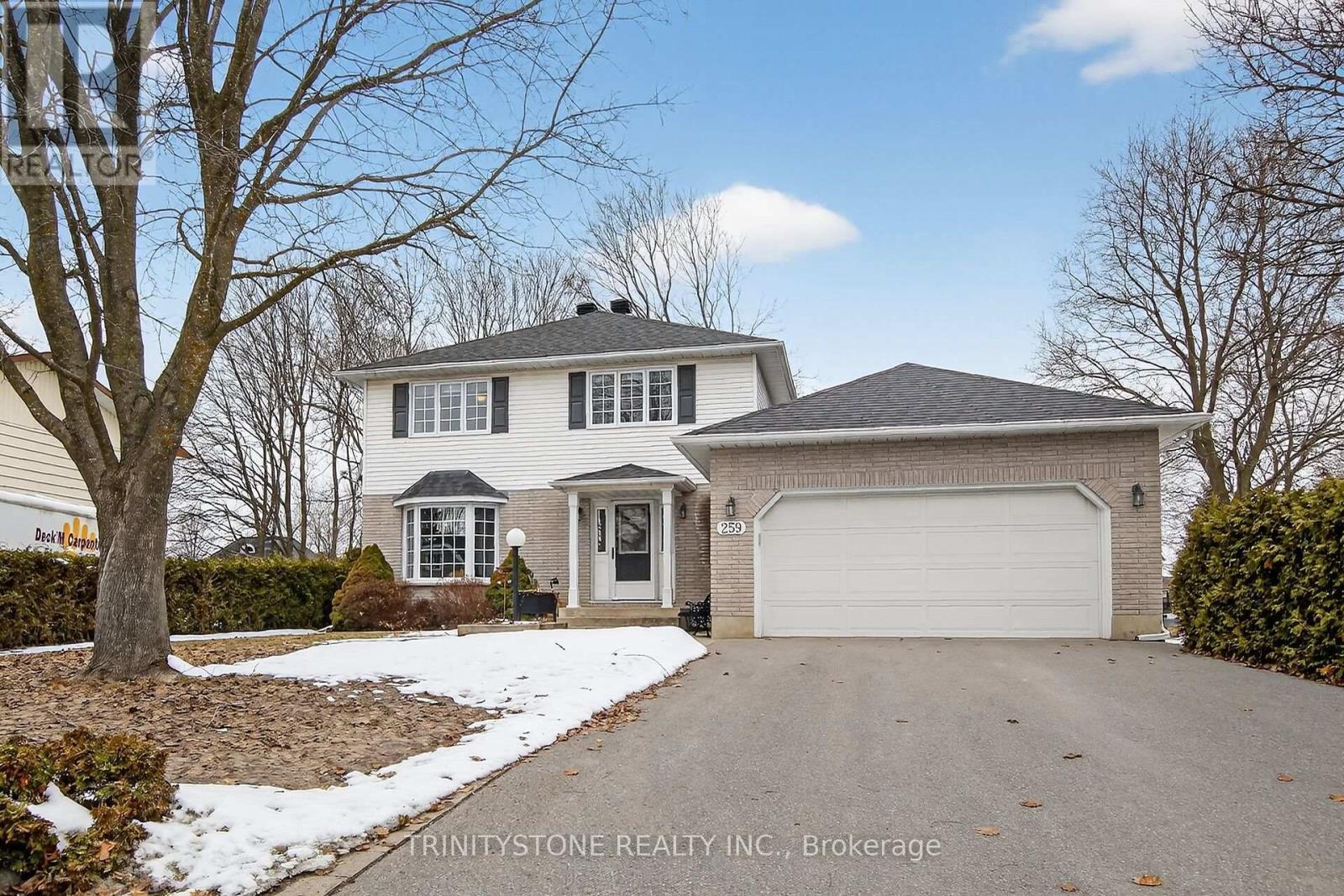 259 Lake Avenue E, Carleton Place, Ontario  K7C 1J4 - Photo 2 - X12958442