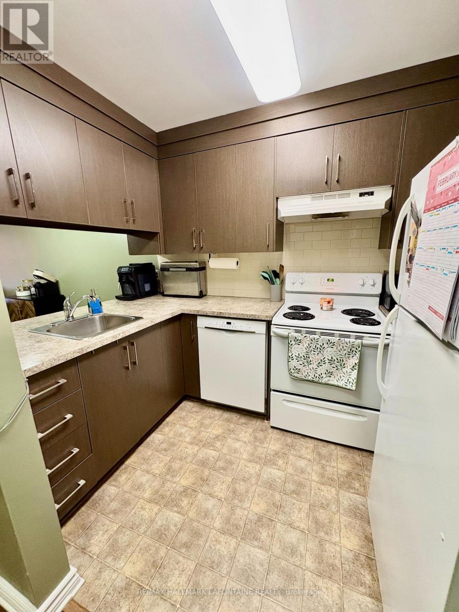 1180 Blasdell Avenue, Ottawa, Ontario  K1K 4H5 - Photo 10 - X12958460