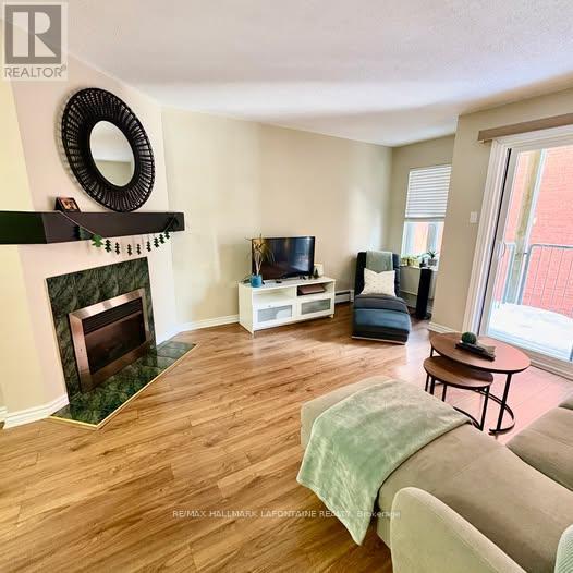 1180 Blasdell Avenue, Ottawa, Ontario  K1K 4H5 - Photo 2 - X12958460