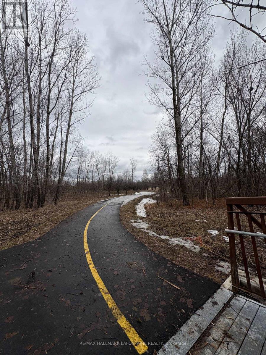 1180 Blasdell Avenue, Ottawa, Ontario  K1K 4H5 - Photo 26 - X12958460