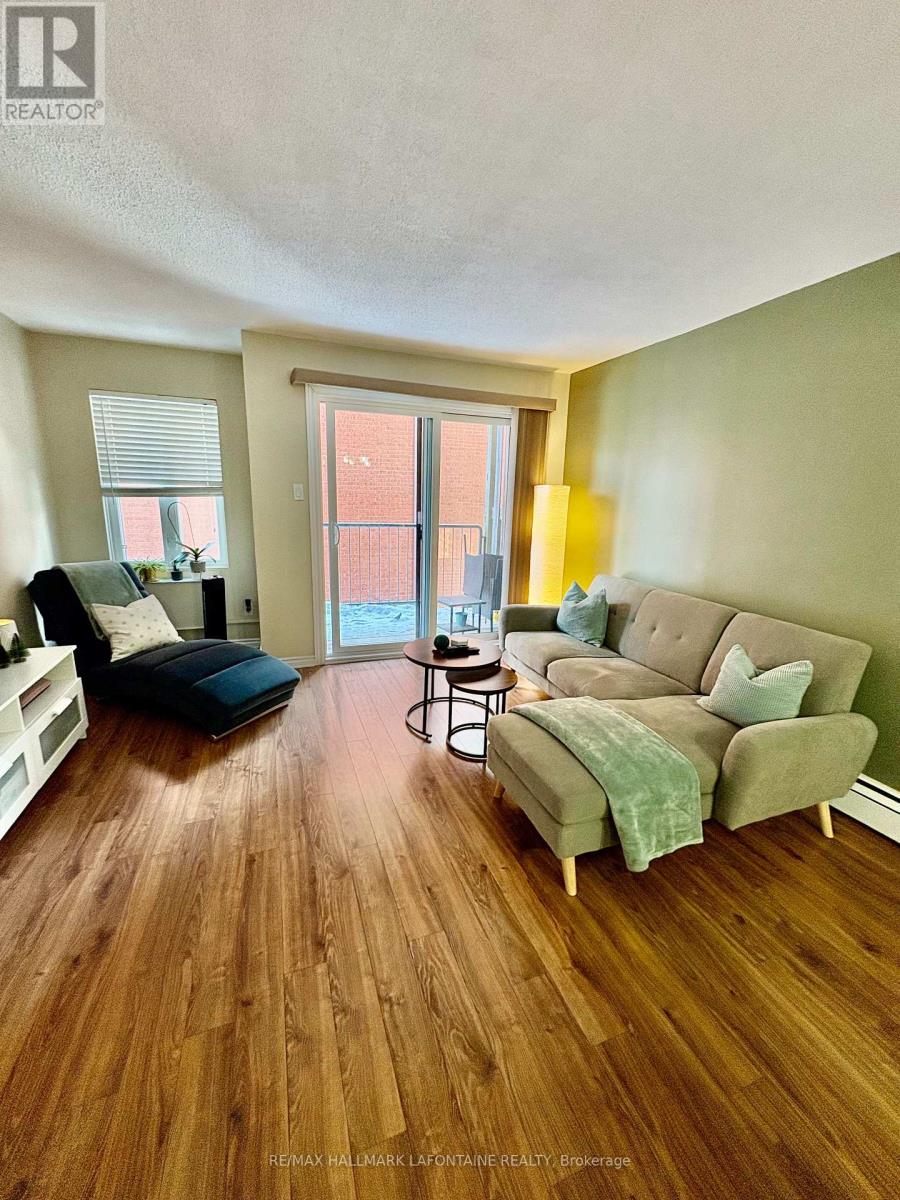 1180 Blasdell Avenue, Ottawa, Ontario  K1K 4H5 - Photo 3 - X12958460