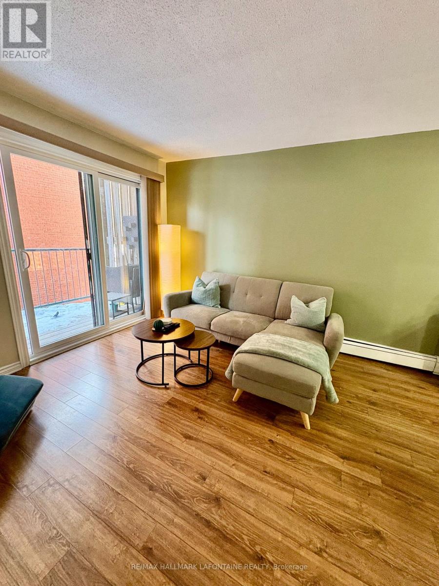 1180 Blasdell Avenue, Ottawa, Ontario  K1K 4H5 - Photo 4 - X12958460