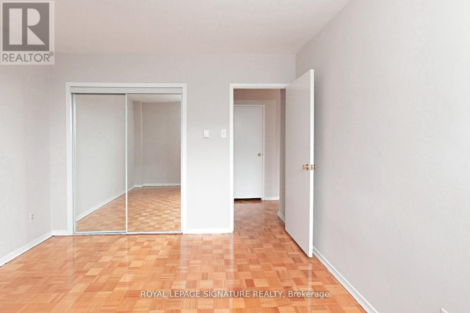 203 - 525 Eglinton Avenue E, Toronto, Ontario  M4P 1N5 - Photo 5 - C12958452