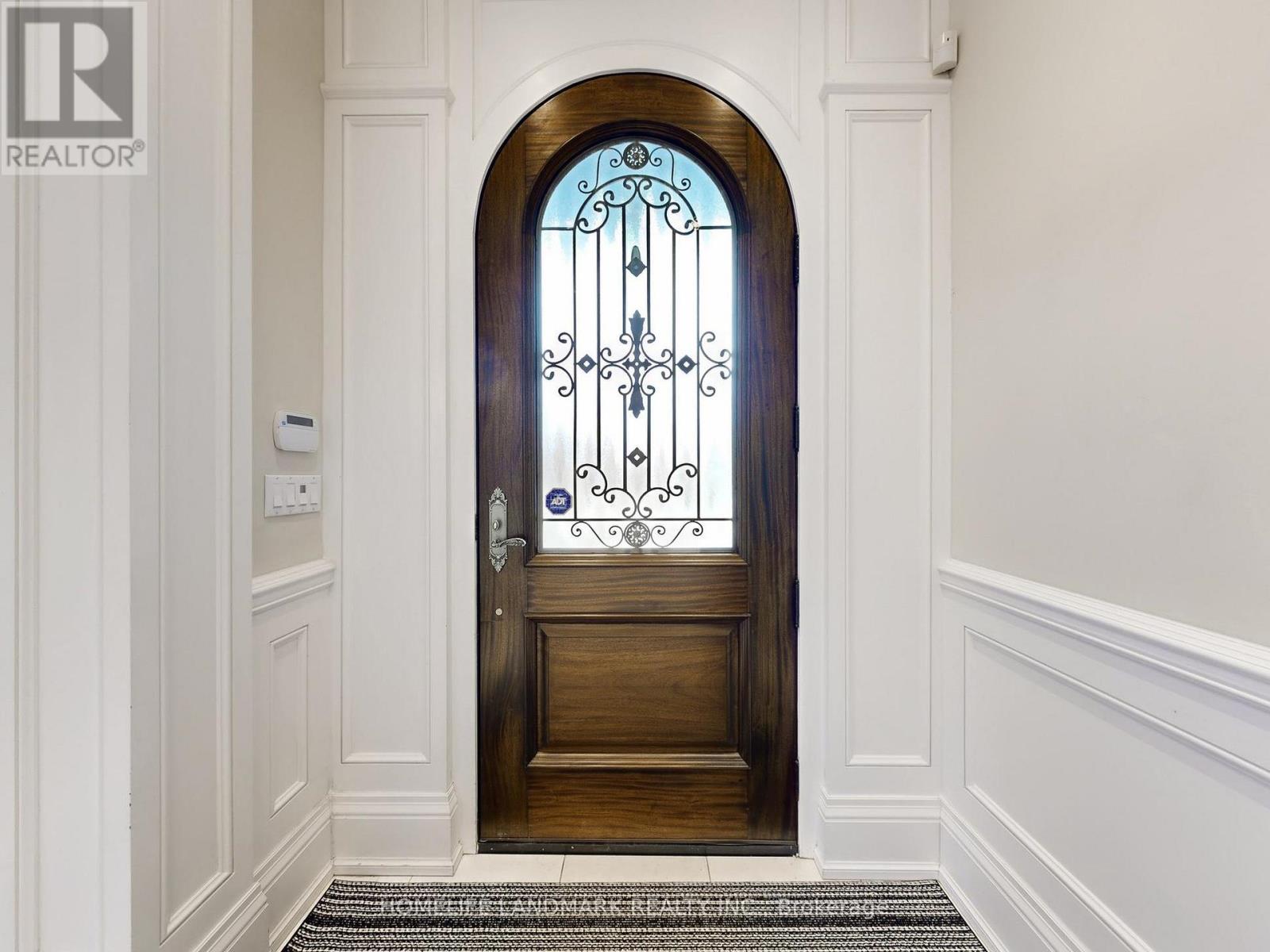 342 Hillcrest Avenue, Toronto, Ontario  M2N 3P6 - Photo 2 - C12958458