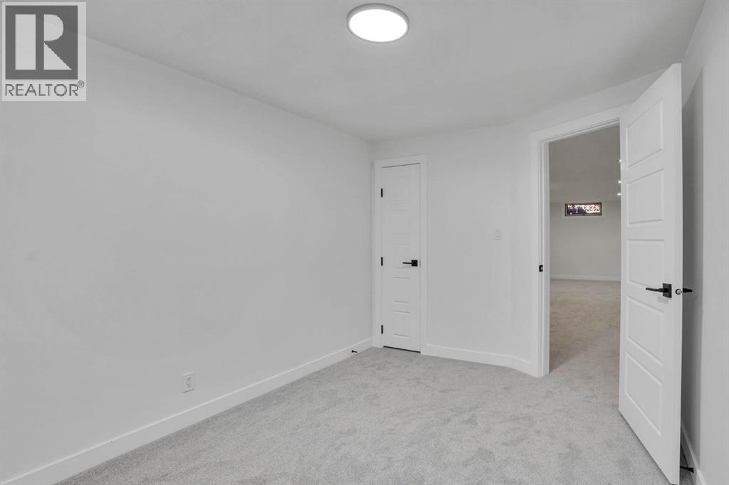 708 Sacramento Place SW, Calgary, Alberta  T2W 0R5 - Photo 33 - A2299068