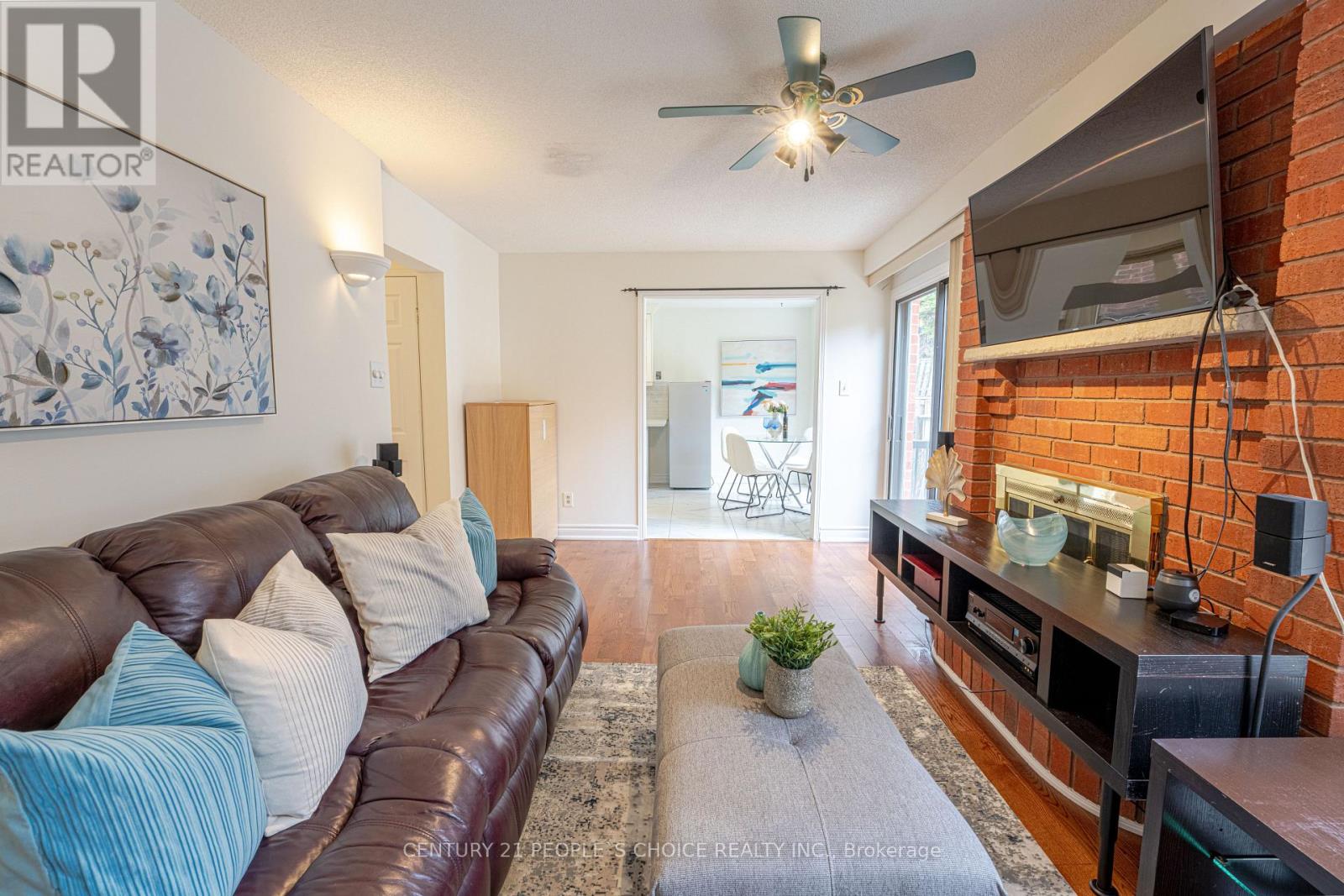 15 Kilbarry Court, Richmond Hill, Ontario  L4C 6M8 - Photo 17 - N12958468