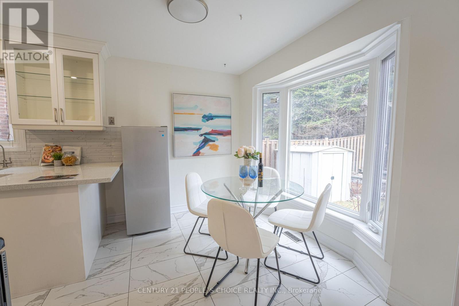 15 Kilbarry Court, Richmond Hill, Ontario  L4C 6M8 - Photo 18 - N12958468