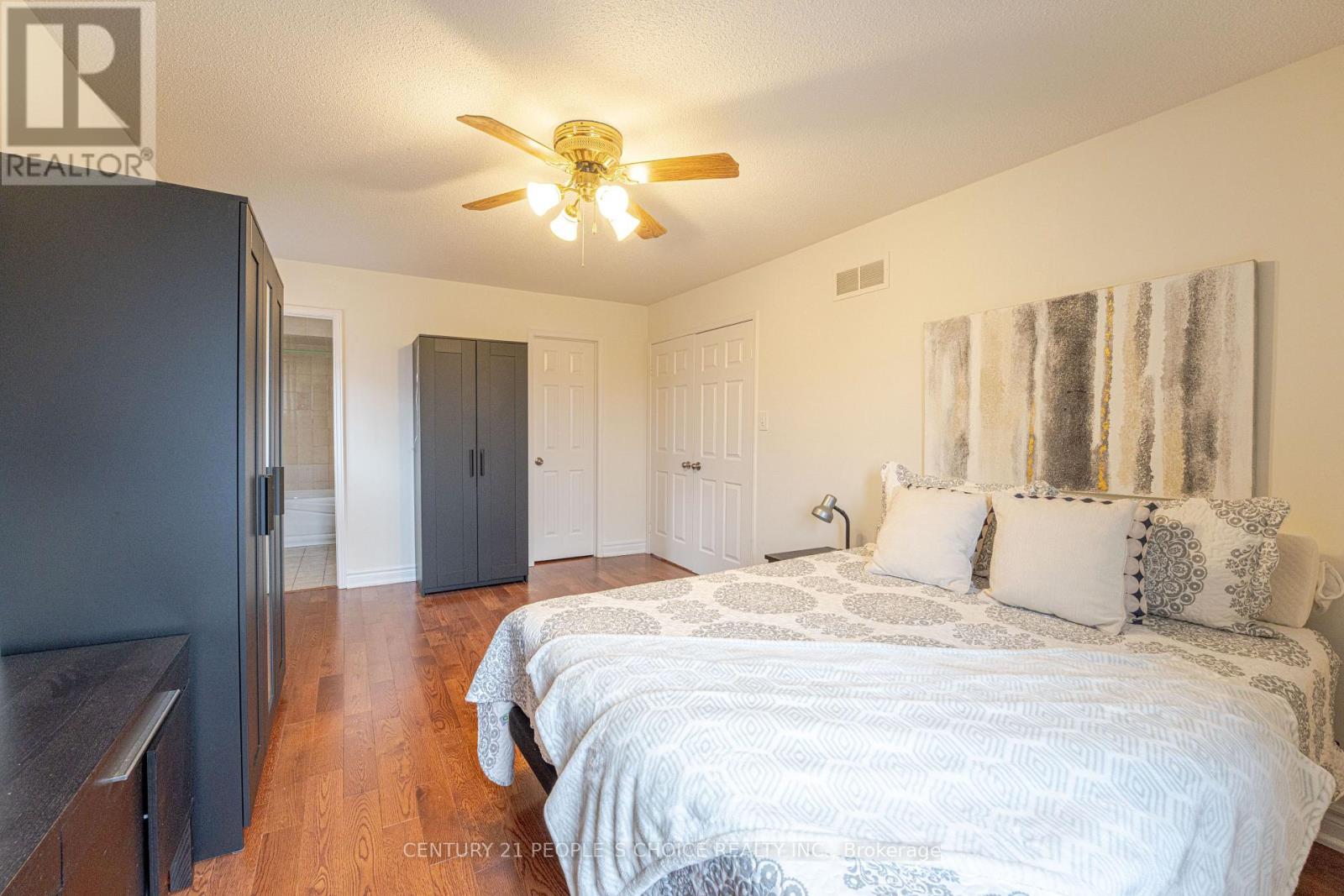 15 Kilbarry Court, Richmond Hill, Ontario  L4C 6M8 - Photo 30 - N12958468