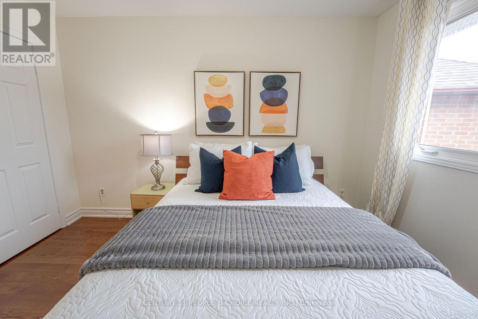 15 Kilbarry Court, Richmond Hill, Ontario  L4C 6M8 - Photo 34 - N12958468