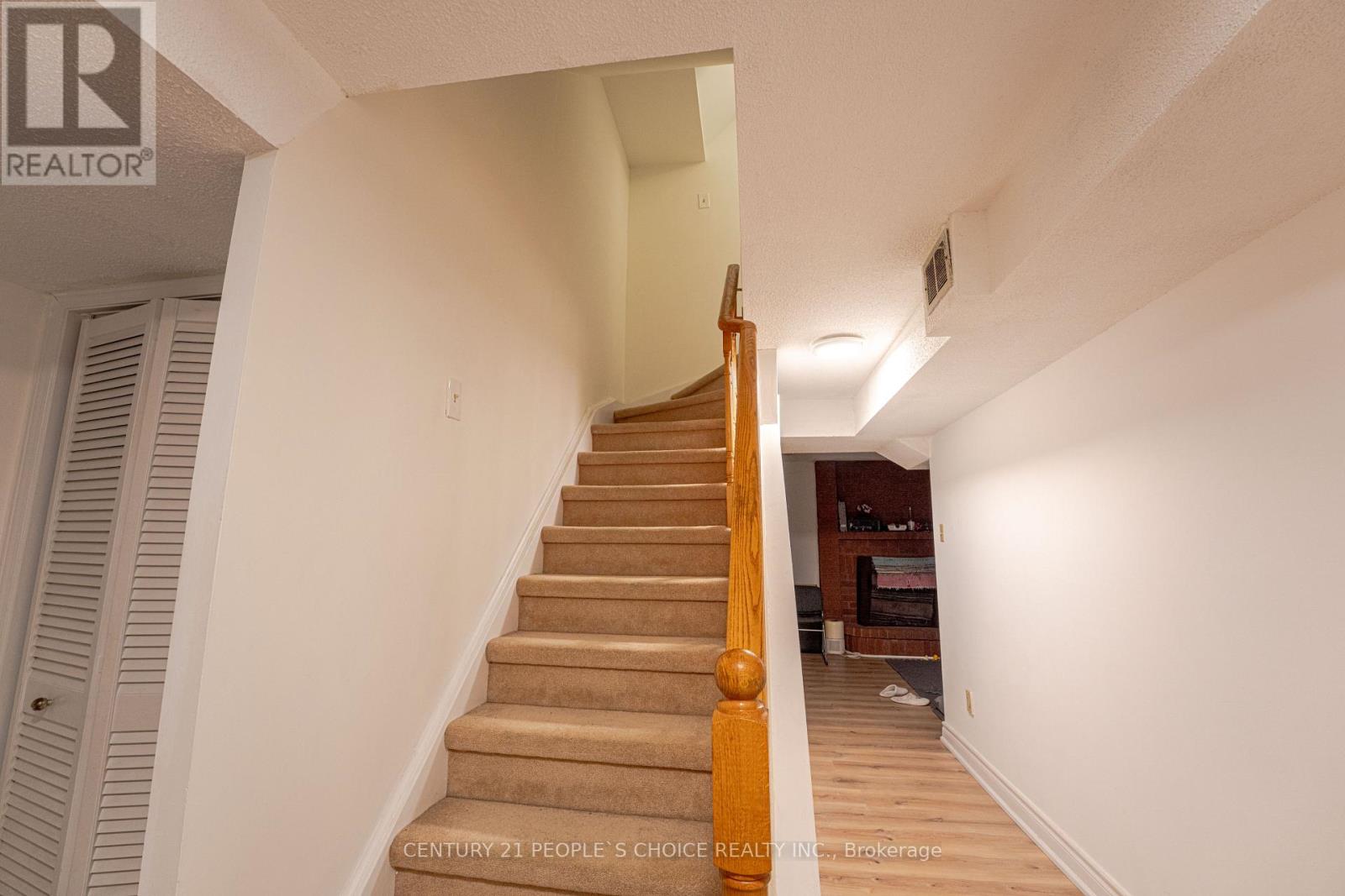 15 Kilbarry Court, Richmond Hill, Ontario  L4C 6M8 - Photo 42 - N12958468