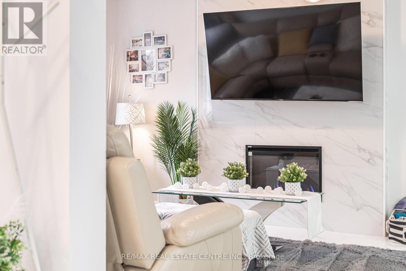 98 Cassander Crescent, Brampton, Ontario  L6Z 1Z2 - Photo 11 - W12958420