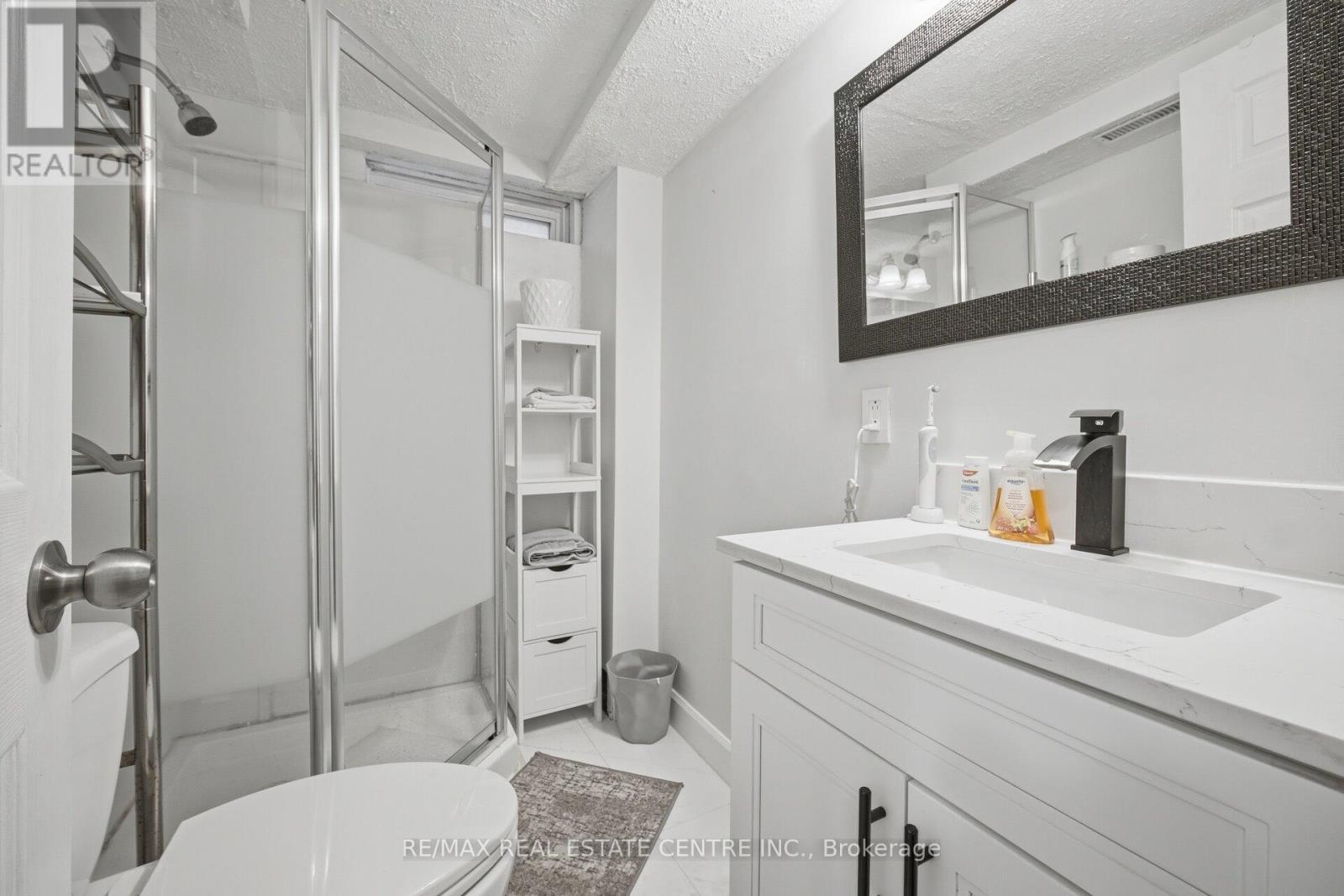 98 Cassander Crescent, Brampton, Ontario  L6Z 1Z2 - Photo 45 - W12958420