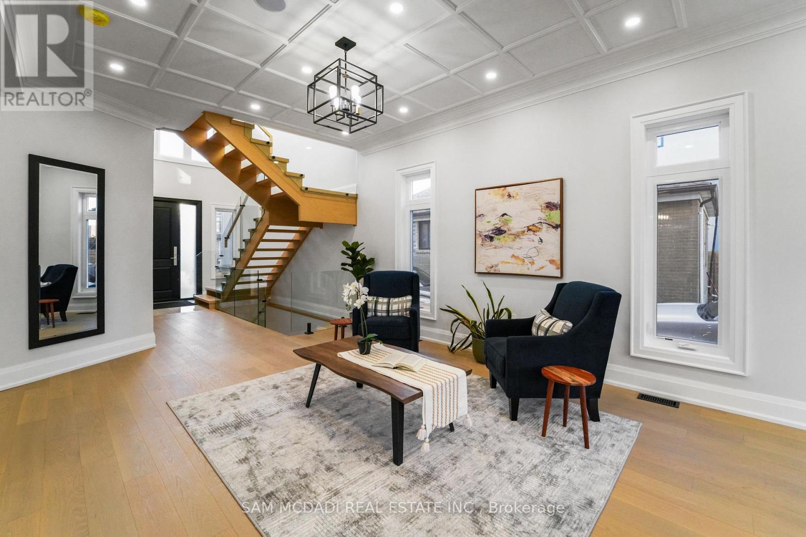 303 Delta Street, Toronto, Ontario  M8W 4G1 - Photo 5 - W12958422