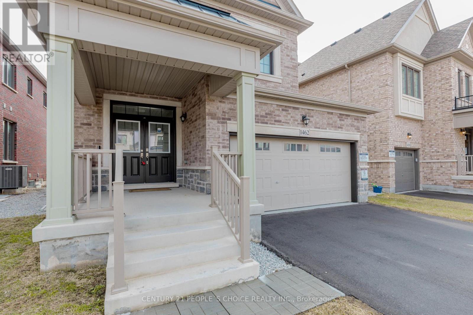 1462 Kitchen Court, Milton, Ontario  L9E 1Y8 - Photo 2 - W12958438