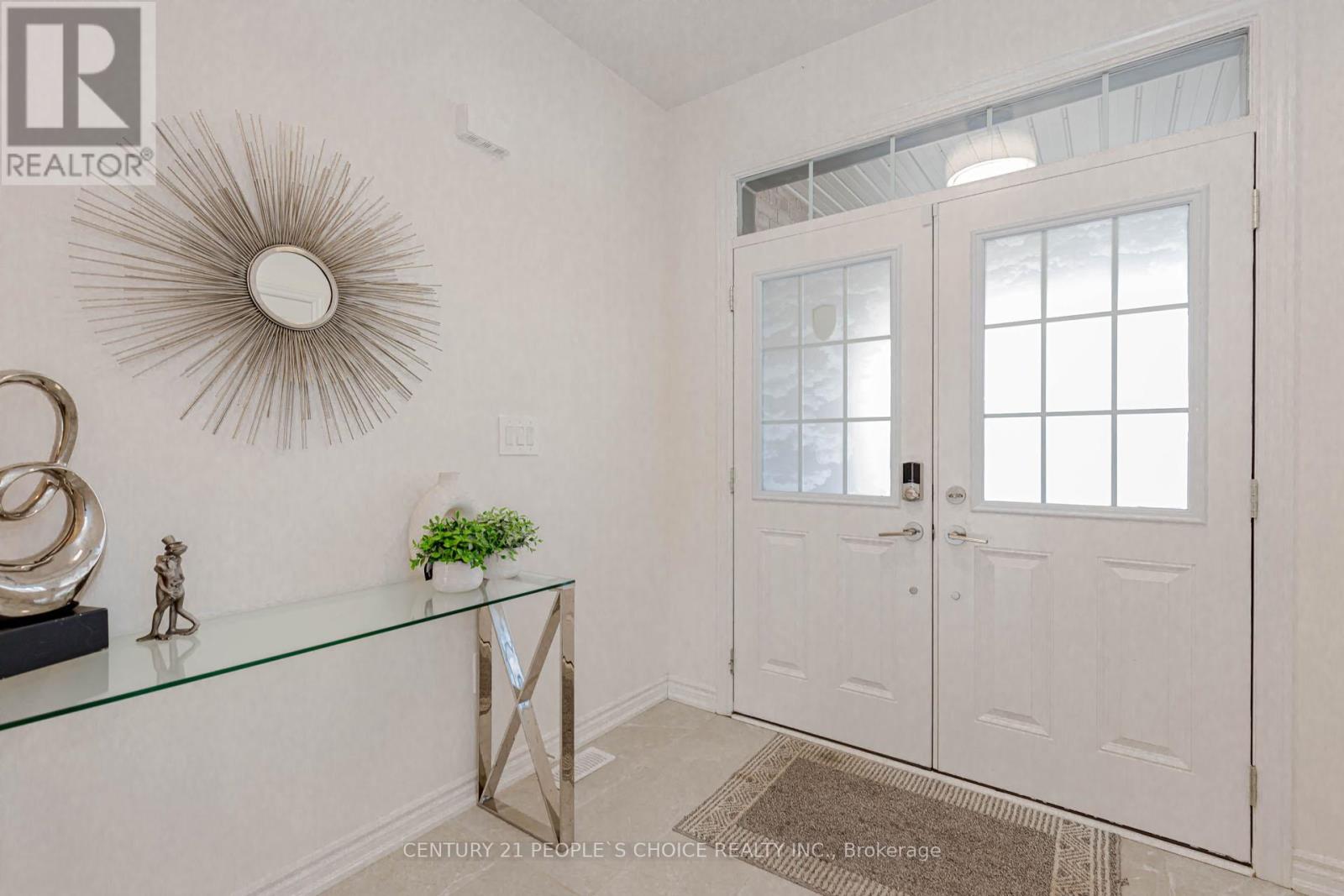 1462 Kitchen Court, Milton, Ontario  L9E 1Y8 - Photo 4 - W12958438