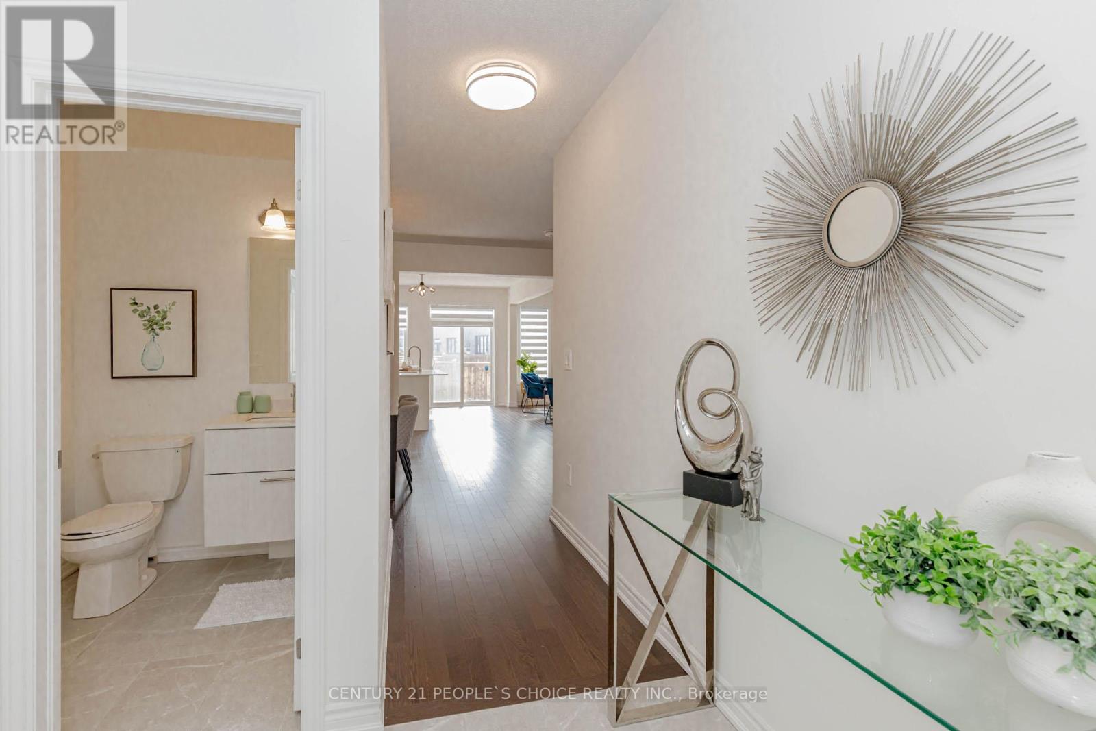 1462 Kitchen Court, Milton, Ontario  L9E 1Y8 - Photo 5 - W12958438